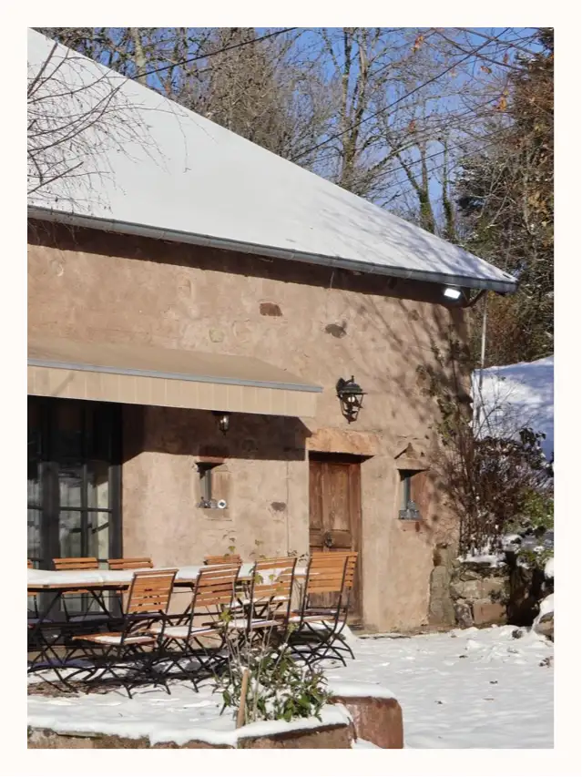 Monthury-vignette-exterieur 2